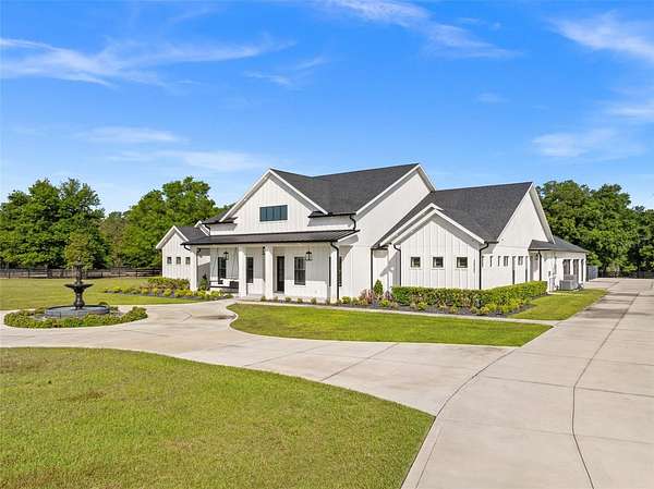 3.75 Acres of Land with Home for Sale in Eustis, Florida