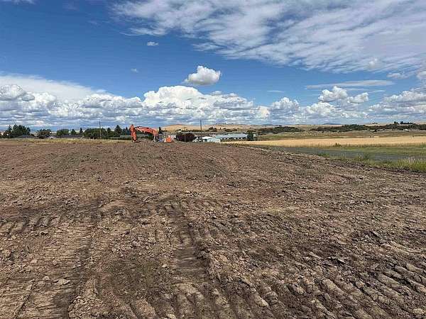 0.32 Acres of Residential Land for Sale in Reardan, Washington