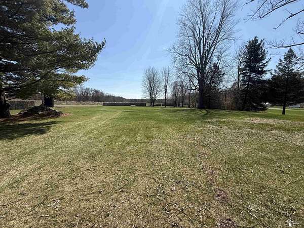 1 Acre of Land for Sale in Maybee, Michigan