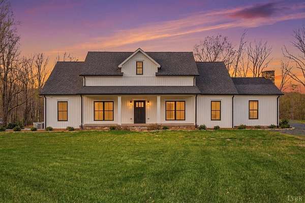 15.9 Acres of Land with Home for Sale in Buckingham, Virginia