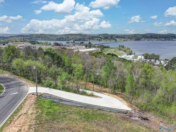 1.2 Acres of Residential Land for Sale in Guntersville, Alabama