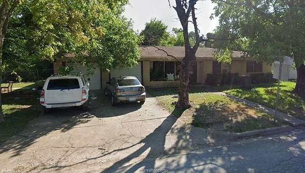 2.82 Acres of Improved Mixed-Use Land for Sale in Bryan, Texas