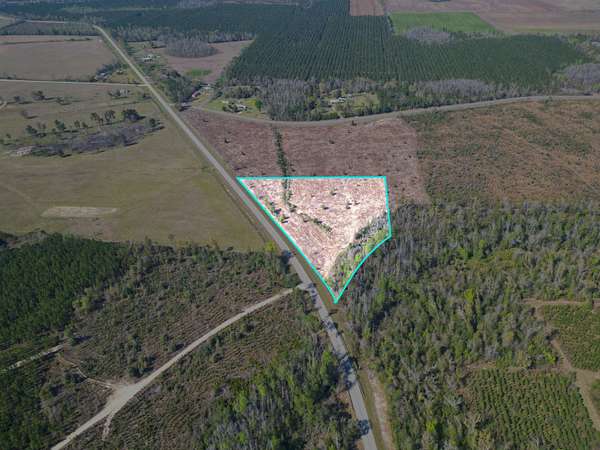 8.28 Acres of Residential Land for Sale in Blountstown, Florida