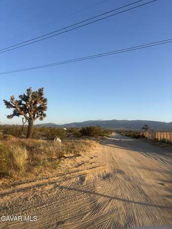 1.26 Acres of Land for Sale in Palmdale, California