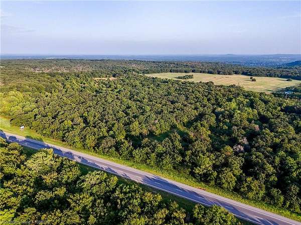 9.83 Acres of Residential Land for Sale in Henryetta, Oklahoma