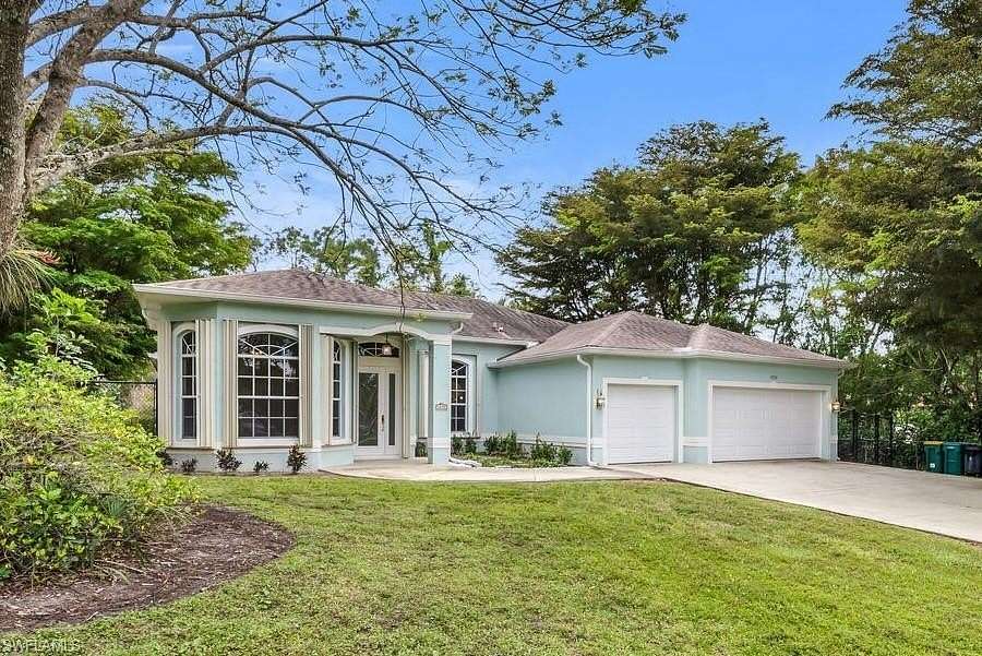 1.59 Acres of Land with Home for Sale in Naples, Florida