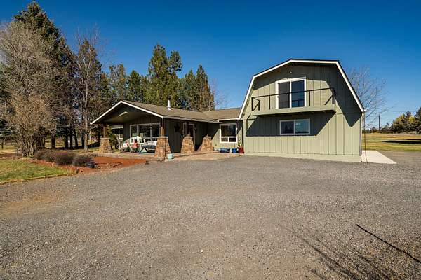 4.54 Acres of Land with Home for Sale in Bend, Oregon