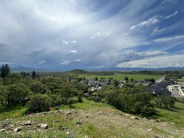 1.3 Acres of Residential Land for Sale in Eagle Point, Oregon