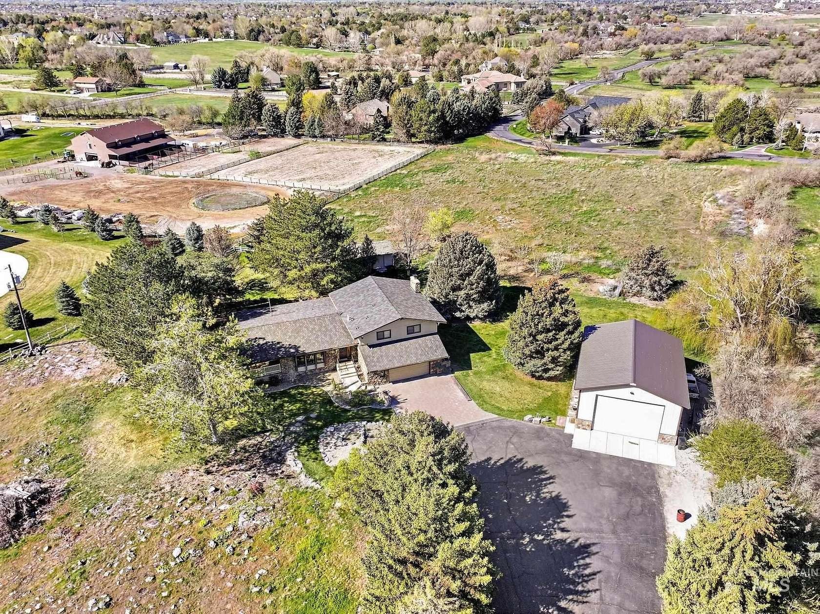 2.5 Acres of Land with Home for Sale in Twin Falls, Idaho