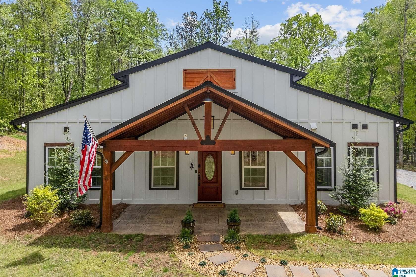 3.5 Acres of Land with Home for Sale in Sterrett, Alabama