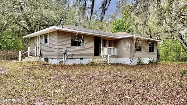 1.68 Acres of Land with Home for Sale in Interlachen, Florida