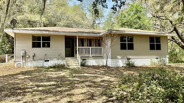 1.68 Acres of Land with Home for Sale in Interlachen, Florida