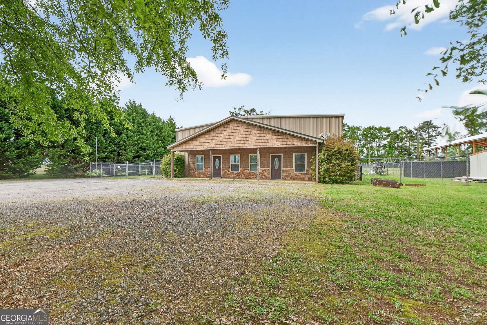 1.79 Acres of Improved Commercial Land for Sale in Zebulon, Georgia