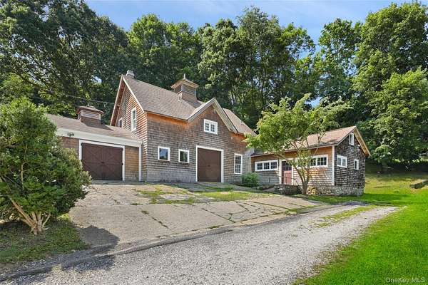 4.1 Acres of Land with Home for Sale in Bedford Hills, New York