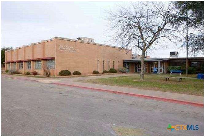 9.84 Acres of Improved Mixed-Use Land for Sale in Killeen, Texas