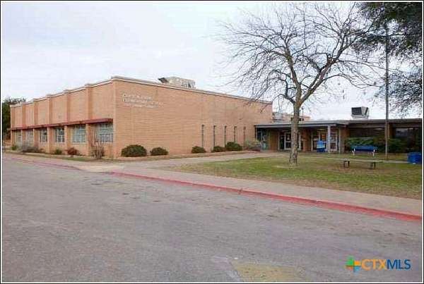 9.84 Acres of Improved Mixed-Use Land for Sale in Killeen, Texas