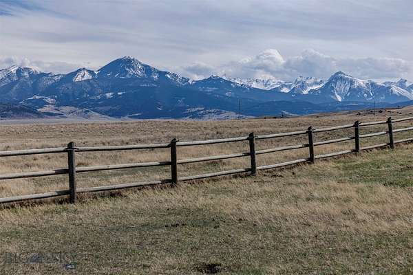 20 Acres of Agricultural & Residential Land for Sale in Livingston, Montana