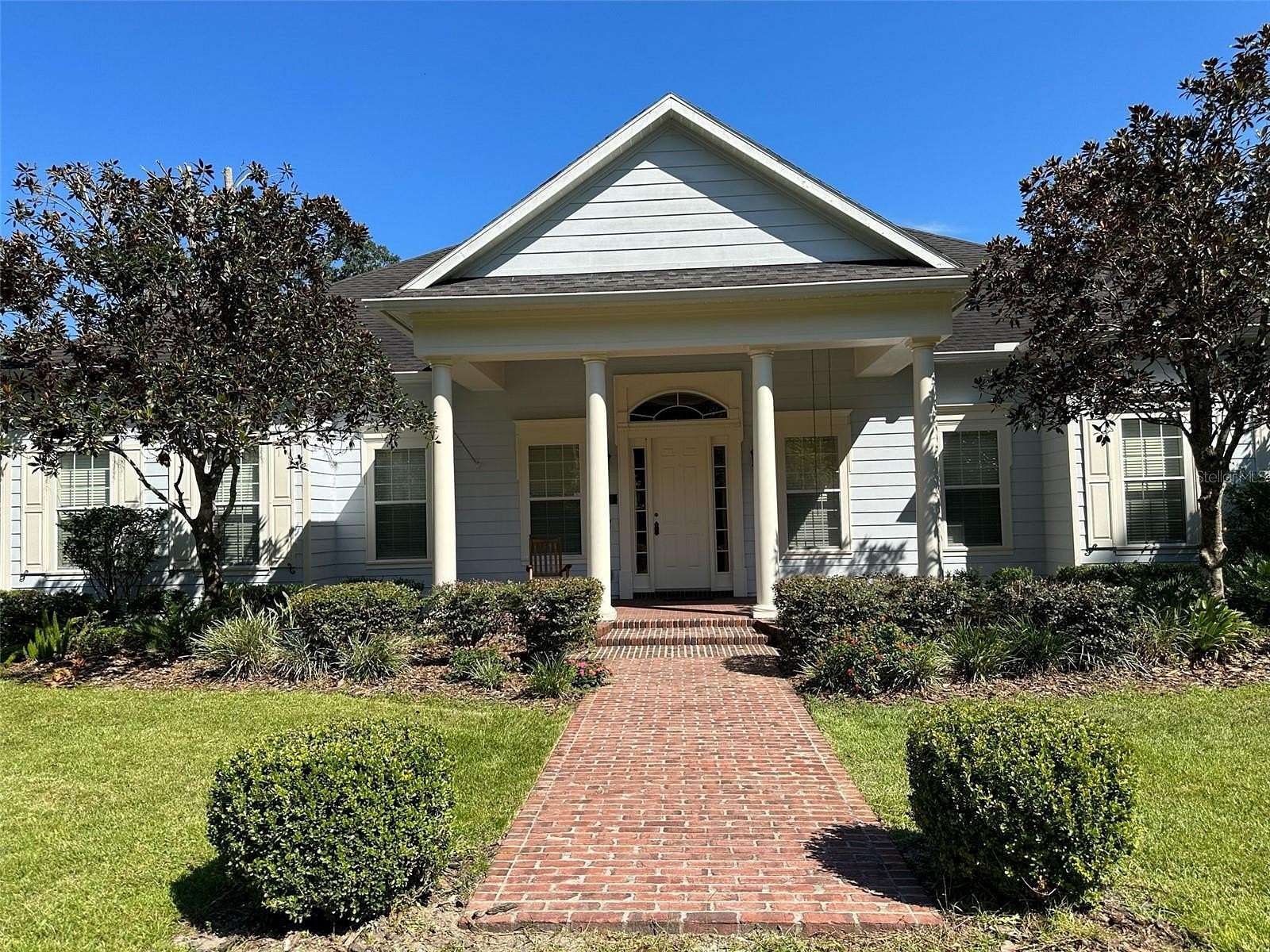 10 Acres of Land with Home for Lease in Micanopy, Florida