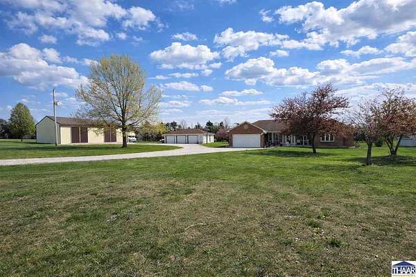 9.5 Acres of Land with Home for Sale in Bowling Green, Indiana