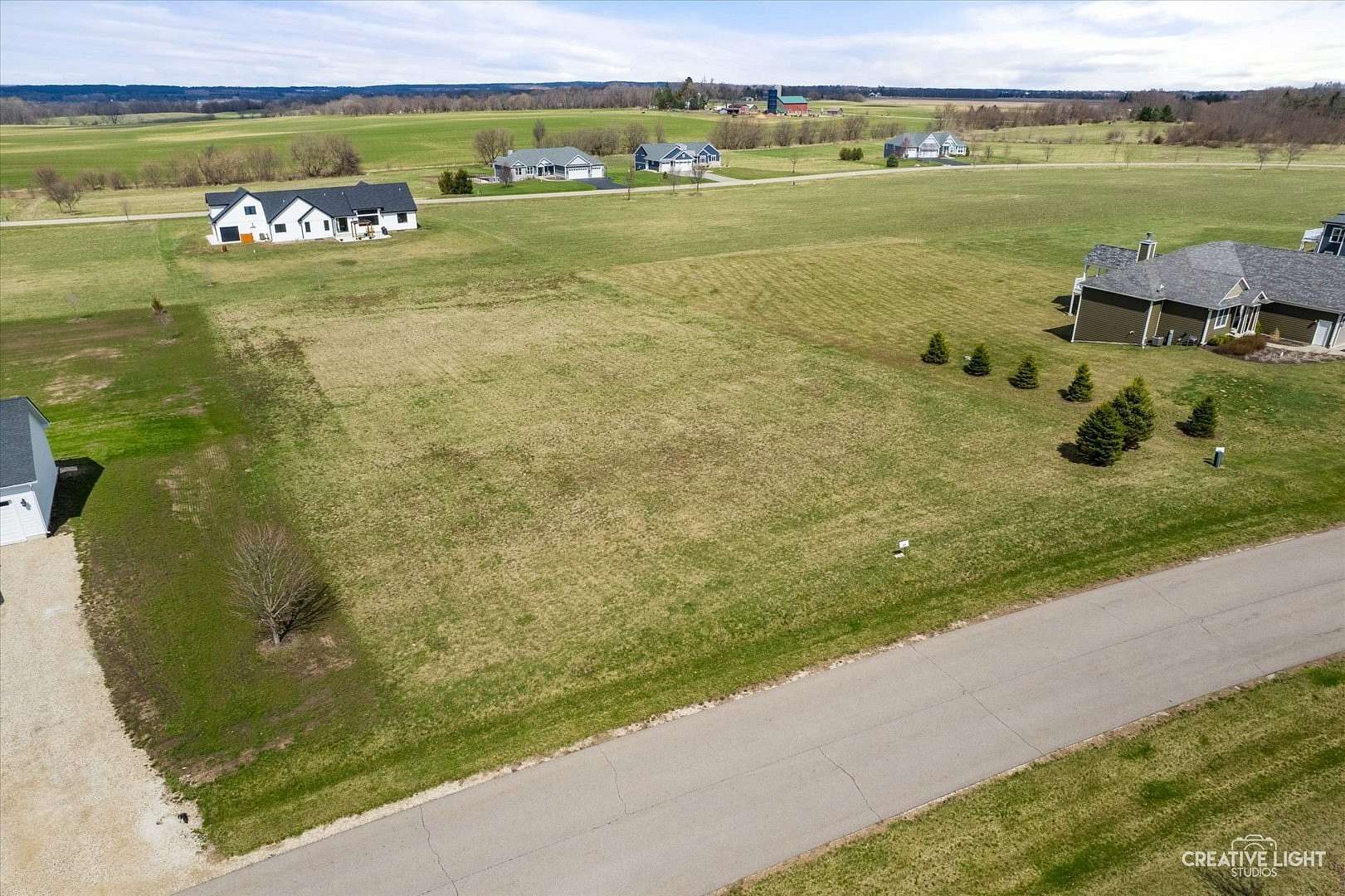 1 Acre of Residential Land for Sale in Ringwood, Illinois