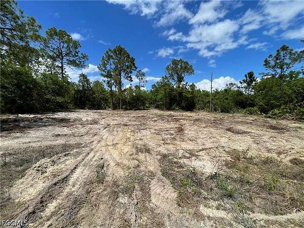0.25 Acres of Residential Land for Sale in Lehigh Acres, Florida