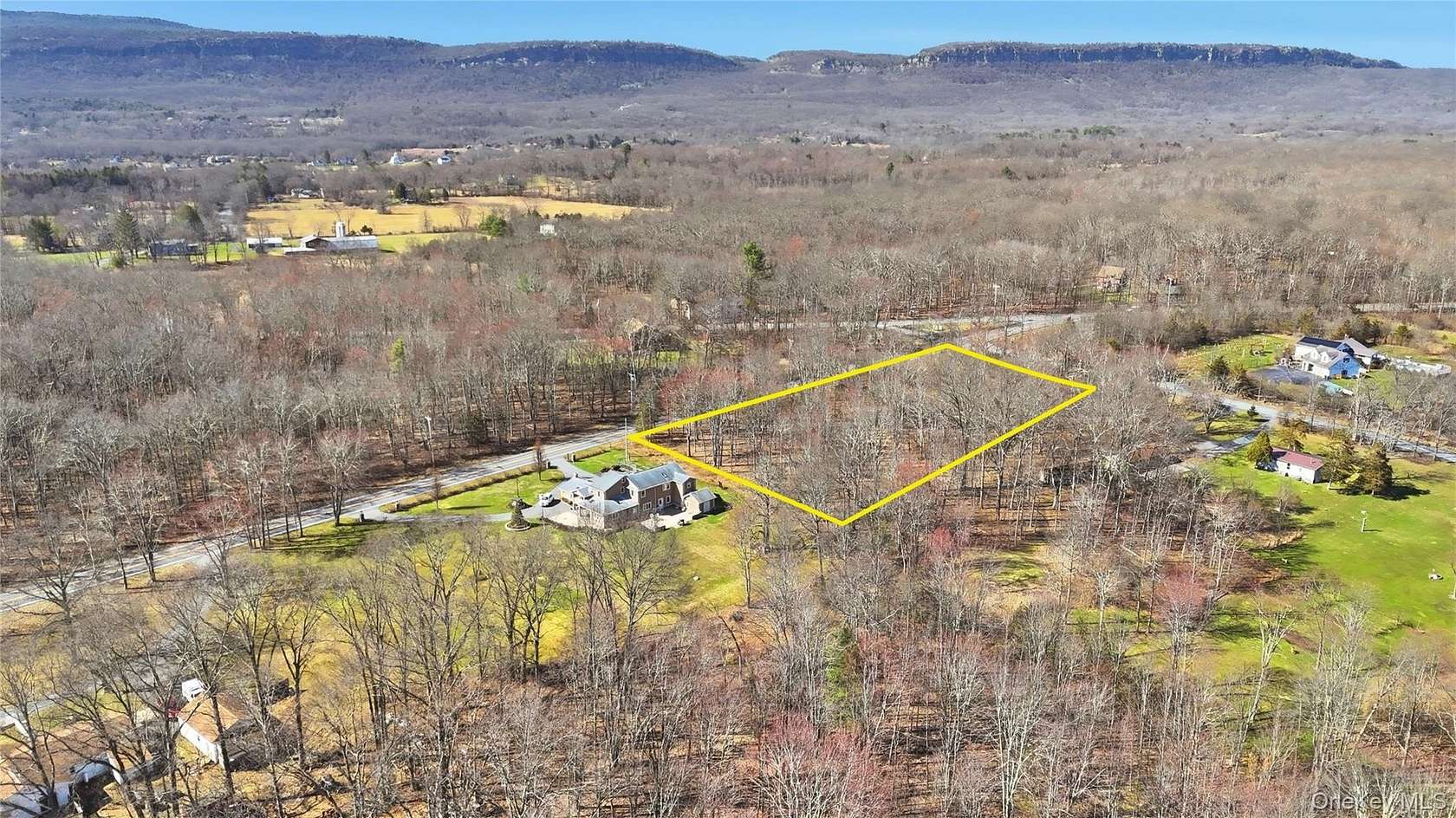 2.2 Acres of Residential Land for Sale in Gardiner, New York