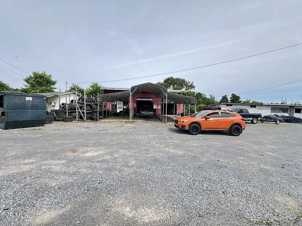 1.78 Acres of Improved Commercial Land for Sale in Jonesborough, Tennessee