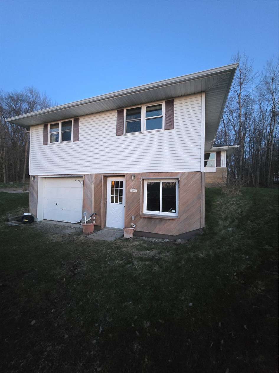 15.2 Acres of Land with Home for Sale in Centerville, Pennsylvania