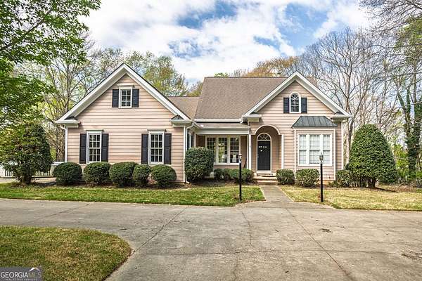 3.14 Acres of Land with Home for Sale in Alpharetta, Georgia