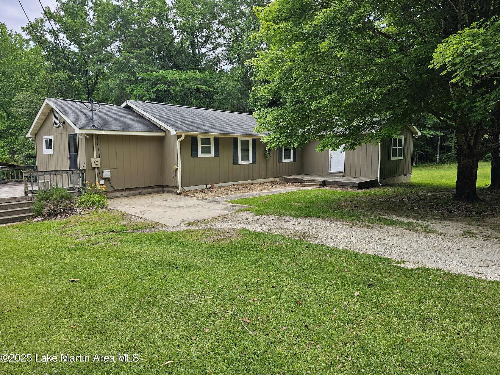 5.4 Acres of Land with Home for Sale in Alexander City, Alabama