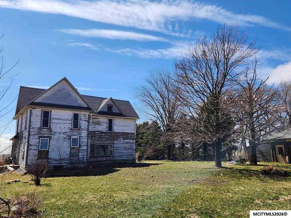 10.5 Acres of Land with Home for Sale in Mason City, Iowa