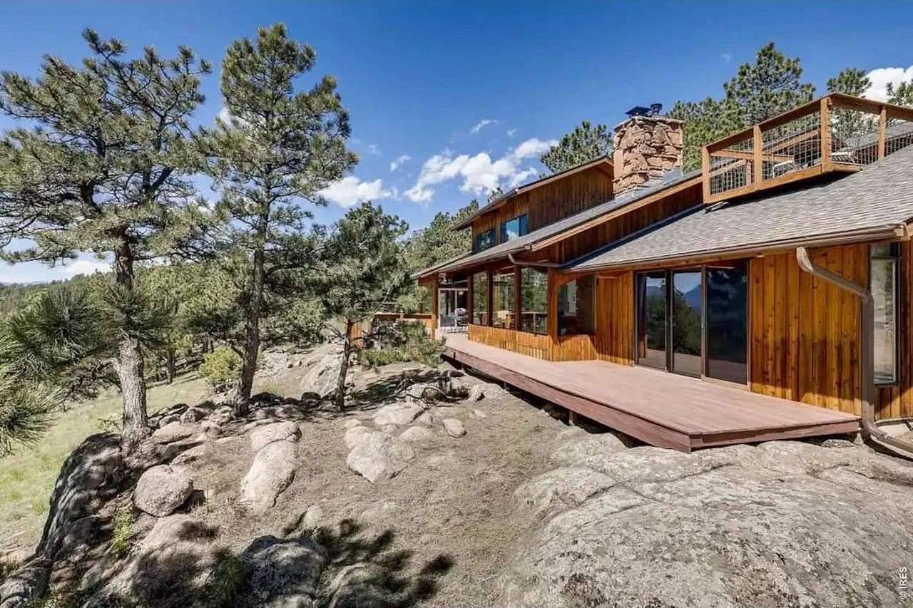 2.29 Acres of Land with Home for Sale in Boulder, Colorado