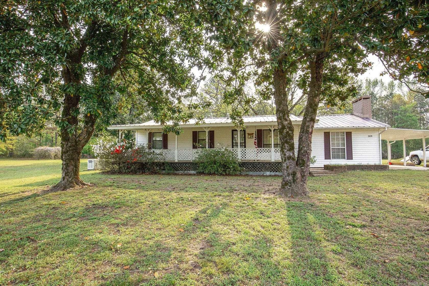 4.52 Acres of Land with Home for Sale in Prattsville, Arkansas