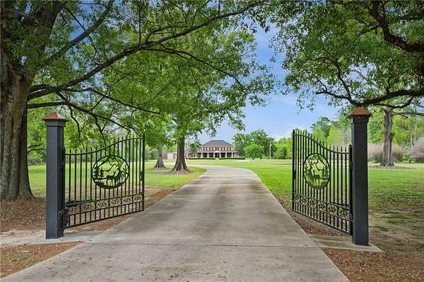 26.5 Acres of Recreational Land with Home for Sale in Hammond, Louisiana