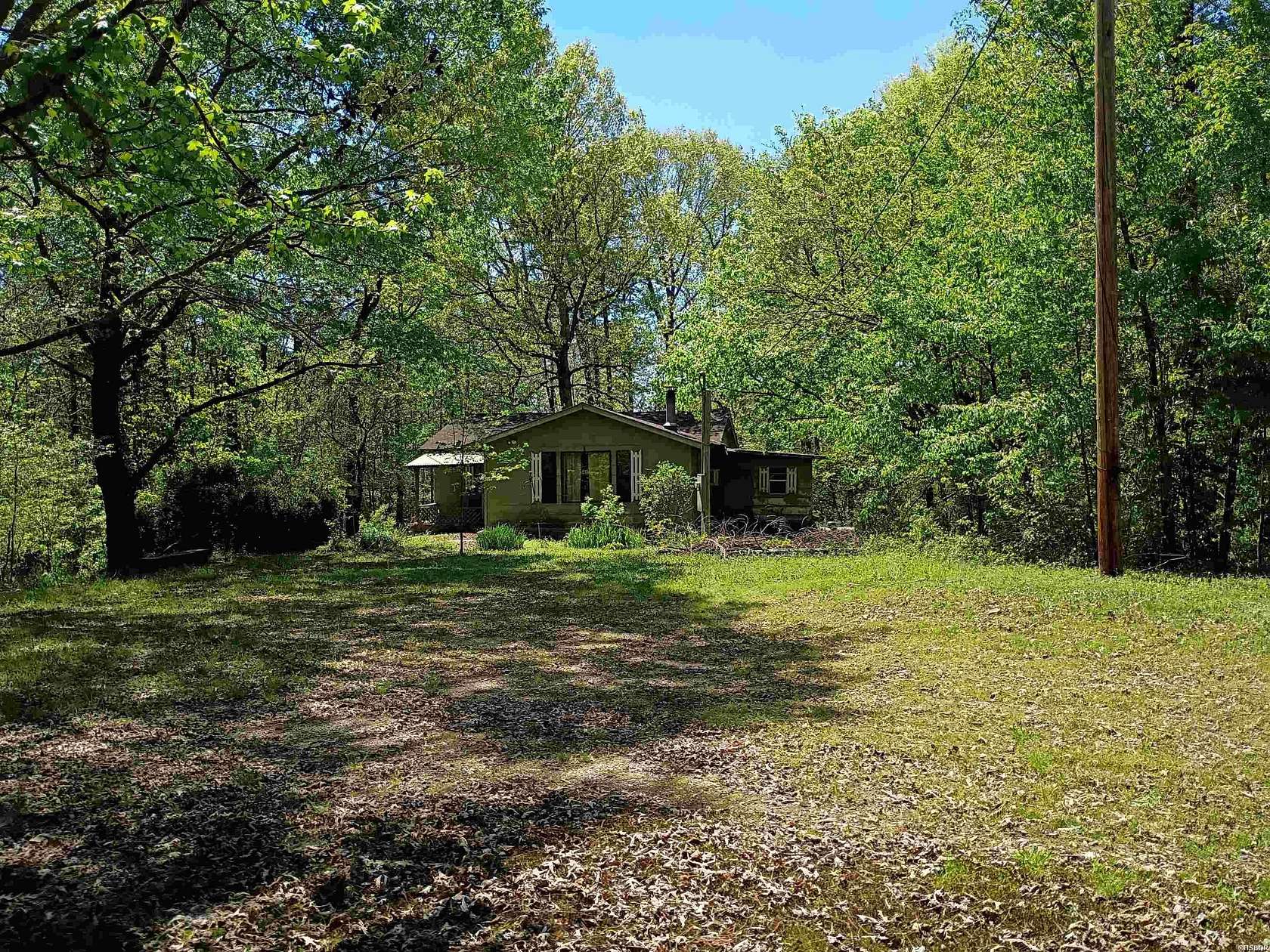2 Acres of Land with Home for Sale in Hot Springs, Arkansas