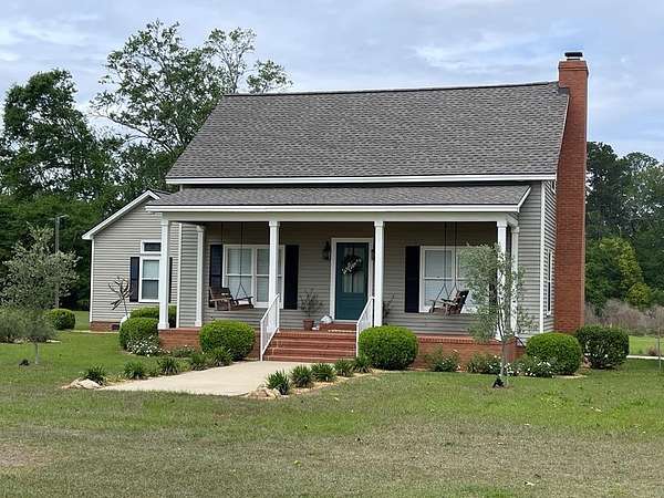 2.52 Acres of Land with Home for Sale in Moultrie, Georgia