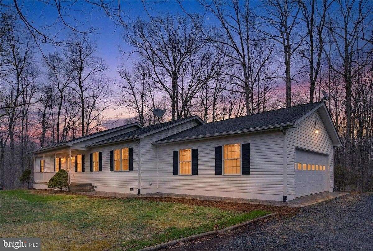 5.5 Acres of Land with Home for Sale in Rhoadesville, Virginia