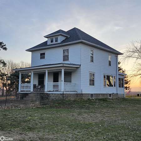 2.76 Acres of Land with Home for Sale in Humboldt, Iowa