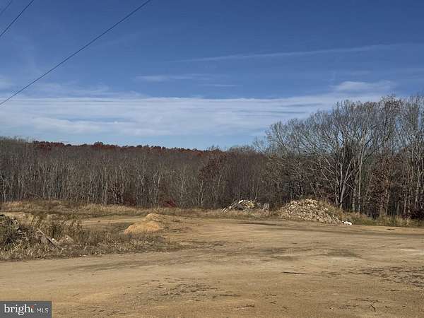 5 Acres of Residential Land for Sale in Oakland, Maryland
