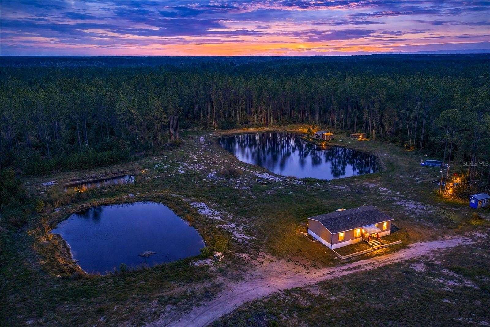 13 Acres of Land with Home for Sale in Fort McCoy, Florida