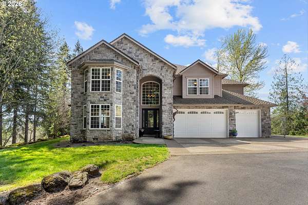 5 Acres of Land with Home for Sale in Beavercreek, Oregon