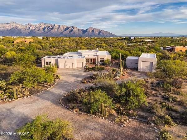 4.35 Acres of Land with Home for Sale in Tucson, Arizona