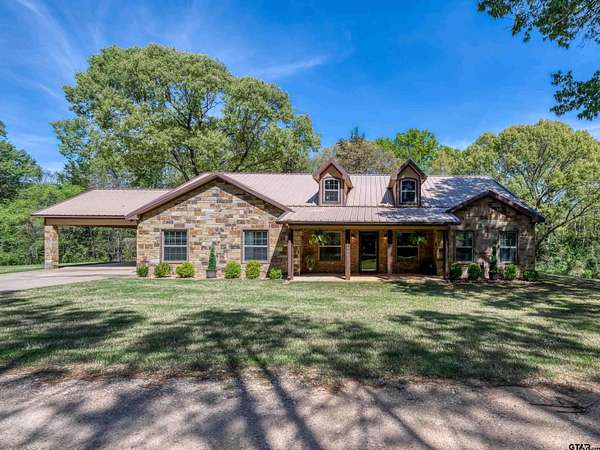 3.5 Acres of Land with Home for Sale in Frankston, Texas
