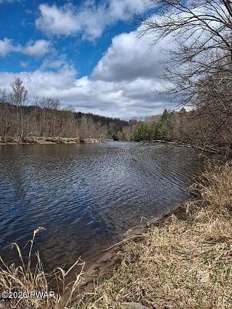 1.23 Acres of Residential Land for Sale in Greentown, Pennsylvania