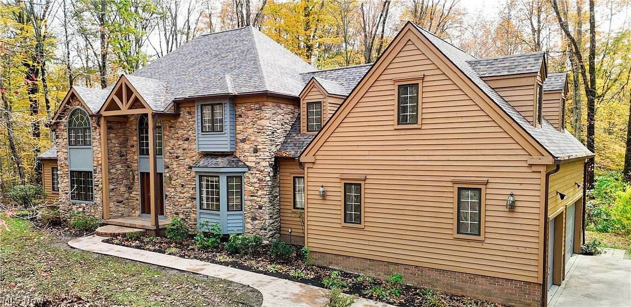 13.1 Acres of Land with Home for Sale in Novelty, Ohio