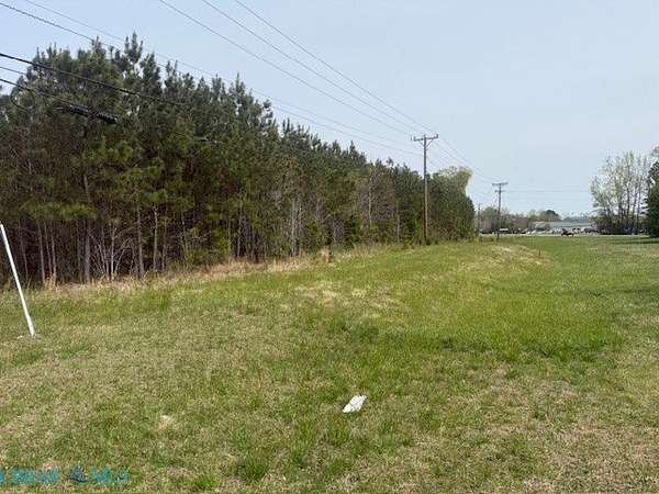 4.69 Acres of Land for Sale in Saluda, Virginia
