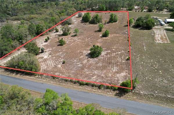 4.86 Acres of Residential Land for Sale in Dunnellon, Florida