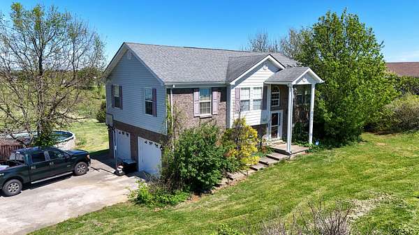 1.54 Acres of Land with Home for Sale in Berea, Kentucky