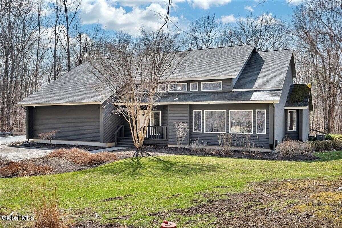 18.6 Acres of Land with Home for Sale in East Greenbush, New York