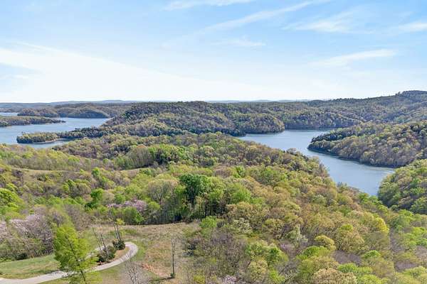 1.12 Acres of Residential Land for Sale in Hilham, Tennessee